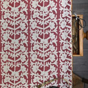 Antibes Grande Maroon Blotch on Dune Linen