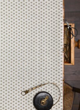Palma Mouses Back on Stone Linen