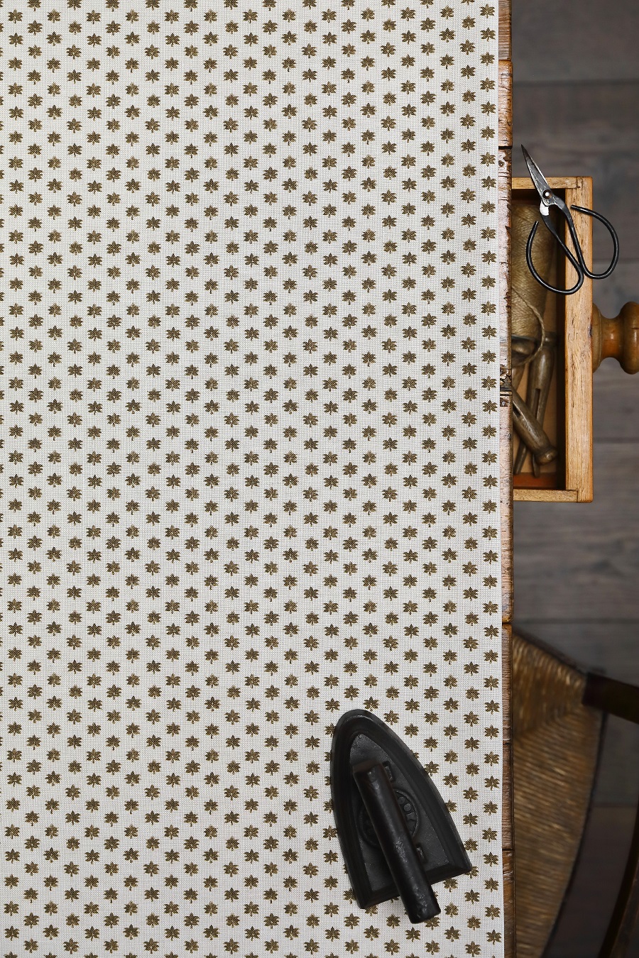 Palma Olive on Cream Linen