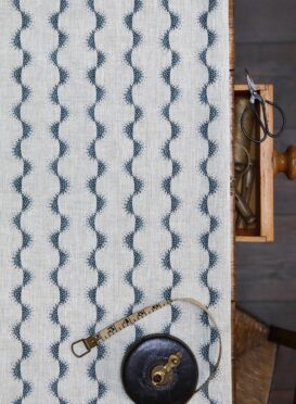 Zadir Stripe Small Mussel Dotted on Dune Linen