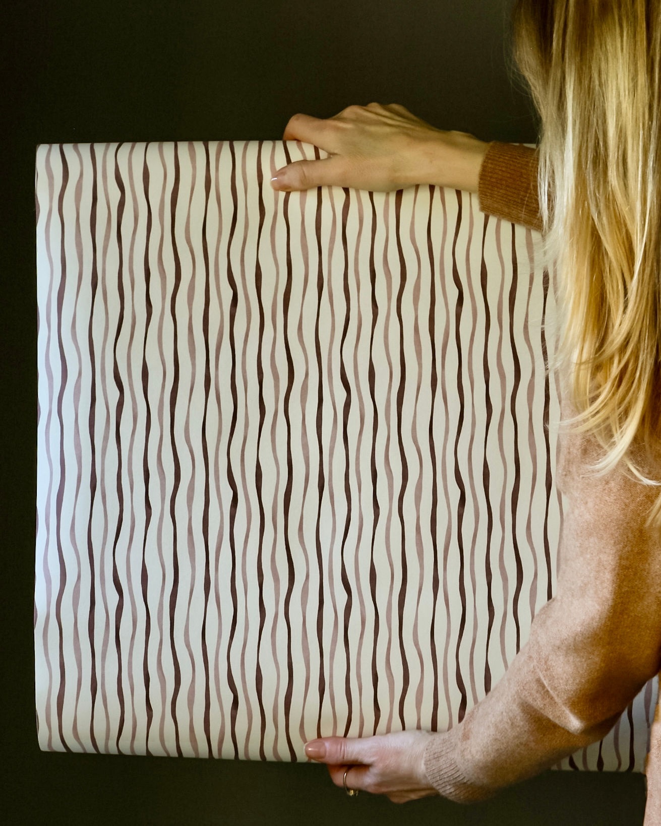 Maypole Wallpaper ALL COLOURWAYS - Image 2