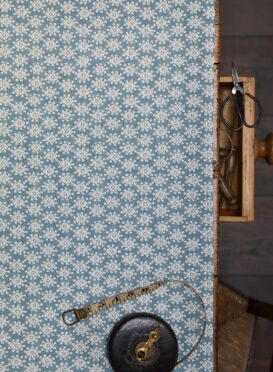 Luna Blue Blotch on Cream Linen