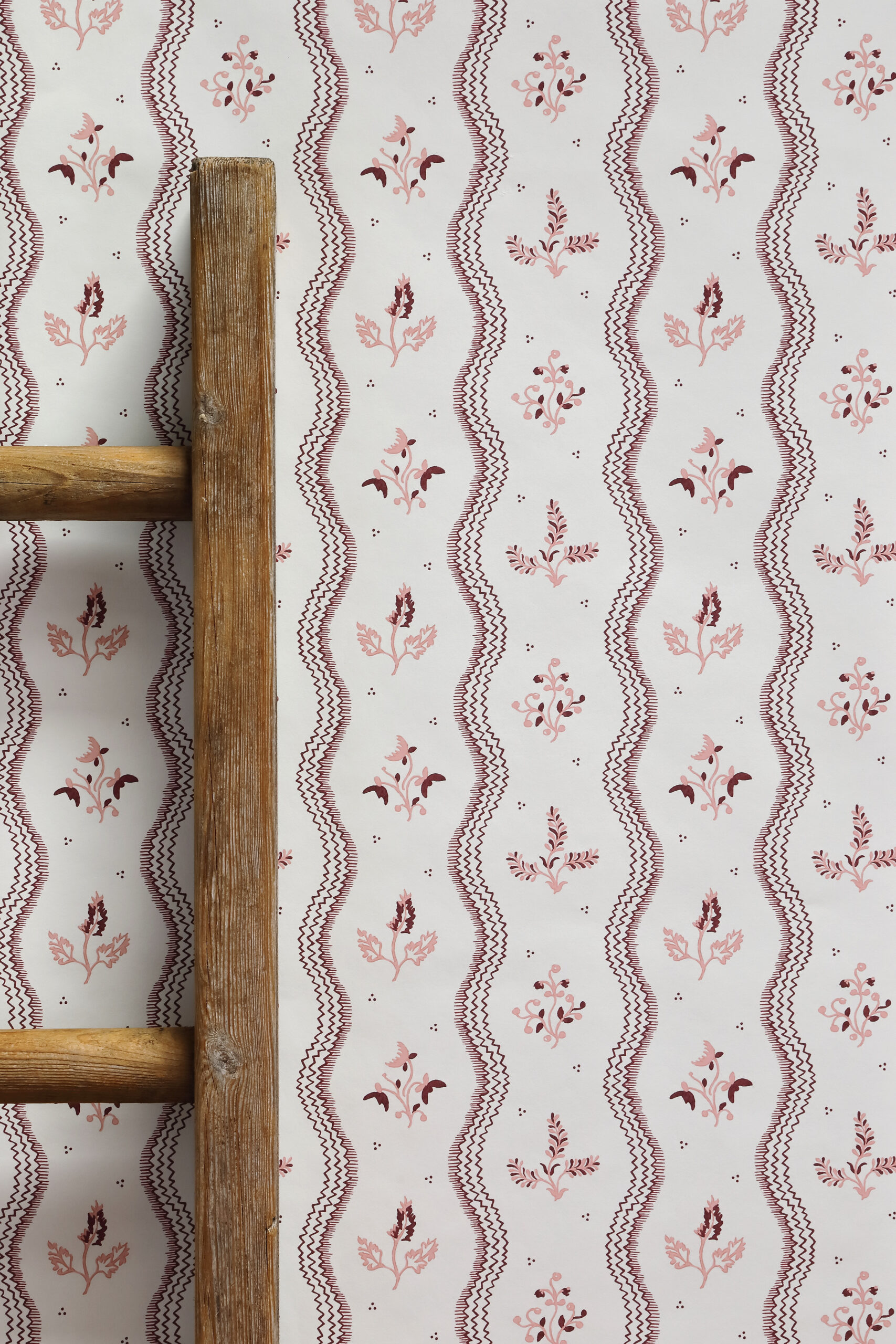 Zaggie Burgundy + Pink Wallpaper