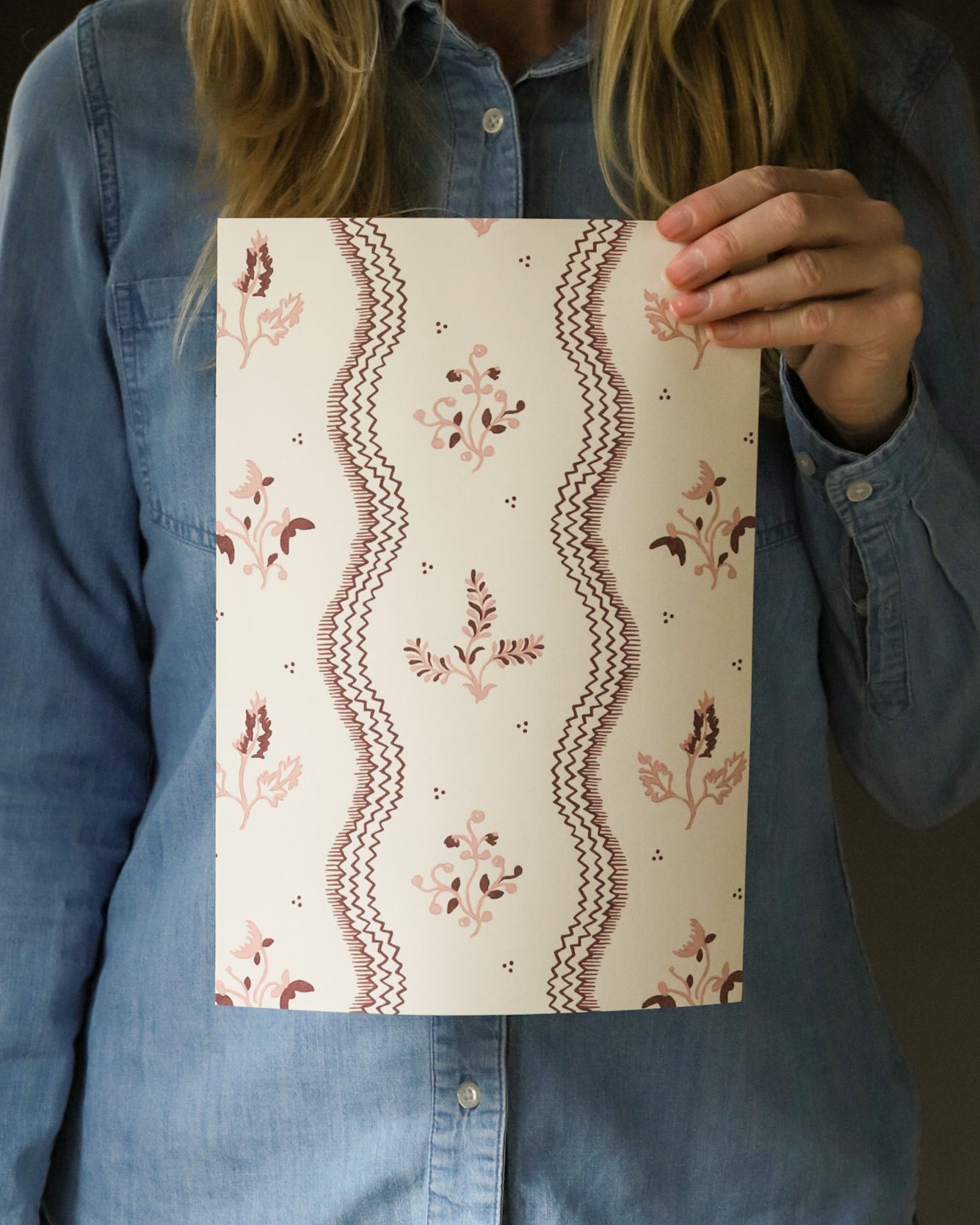 Zaggie Burgundy + Pink Wallpaper - Image 3