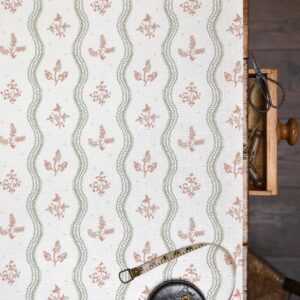 Zaggie Olive + Terracotta on Ivory Linen