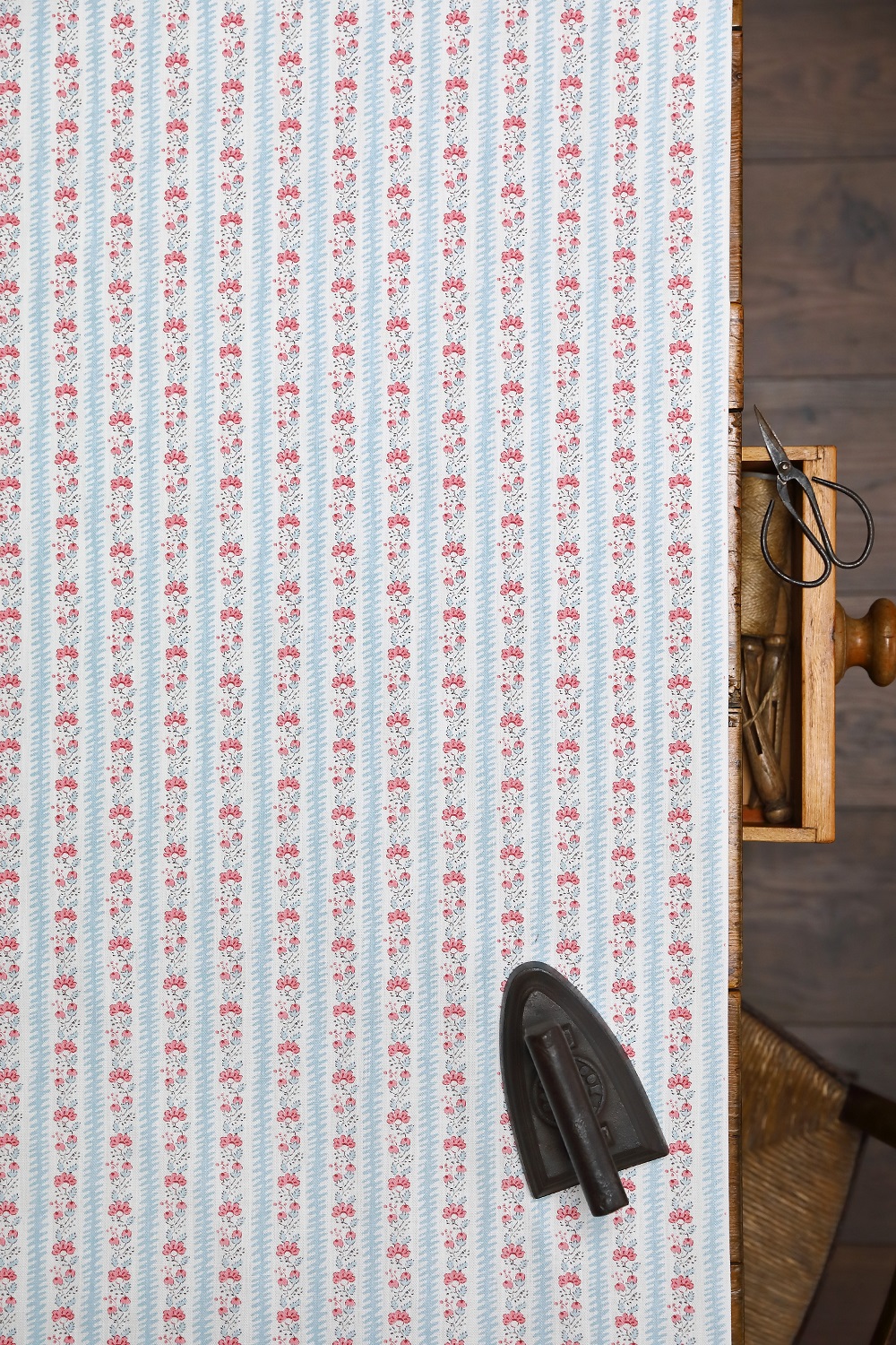 Montana Blue + Cerise on Chunky White Linen Union