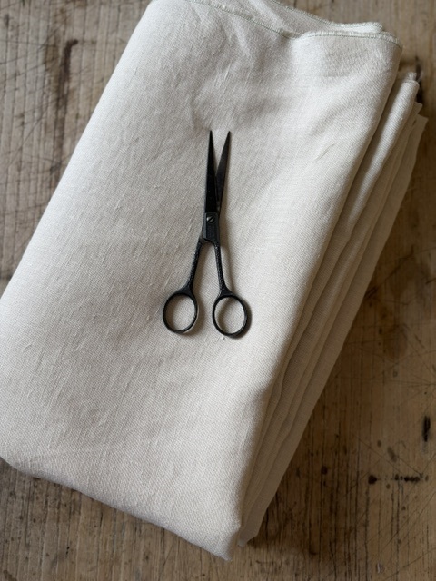 Seashell Floppy Linen {Was £45.00 Now £22.95} 25m left.