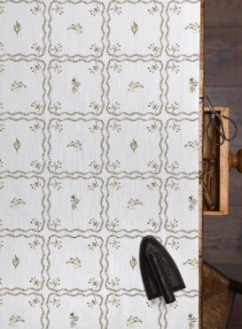Delft Tile Brown on Chunky White Linen Union