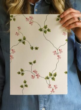 Floraison Wallpaper Pink + Basil (No 4).