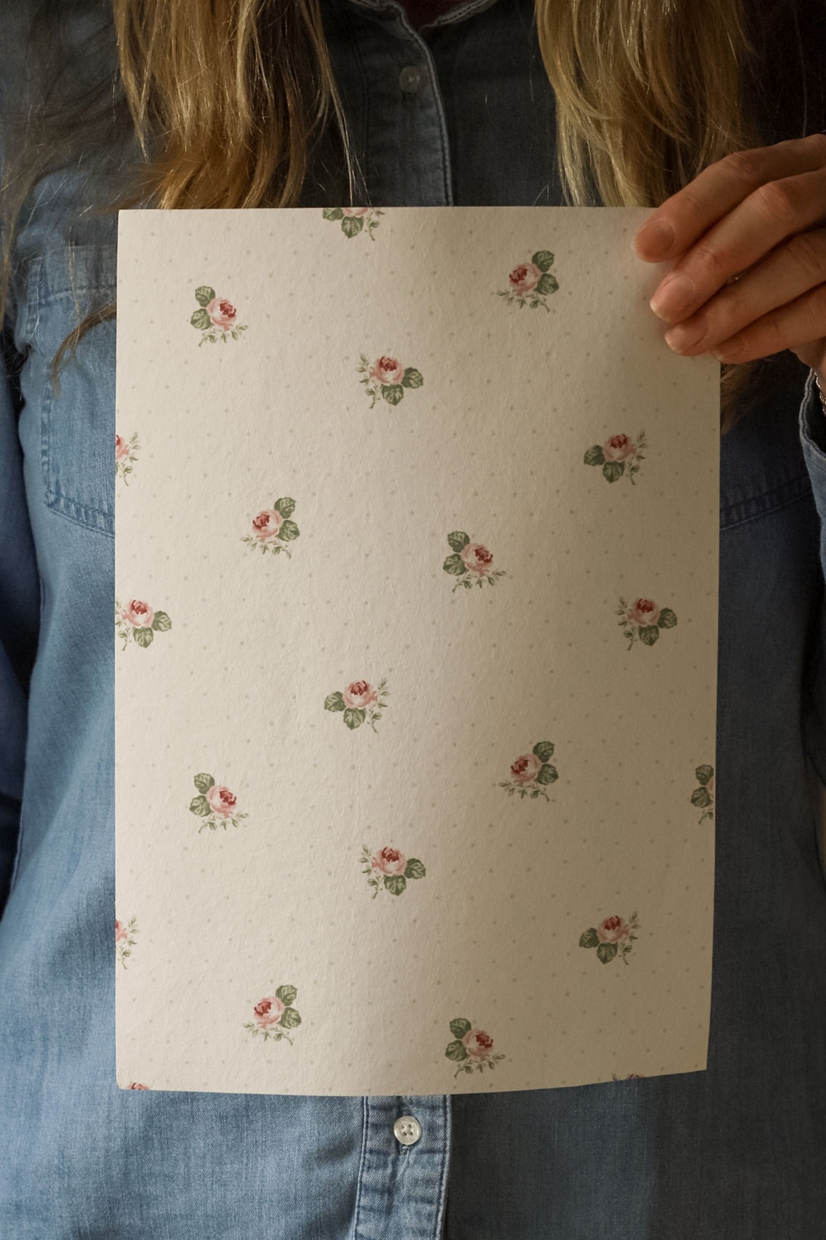 Margot Wallpaper on Textured Matt Paper