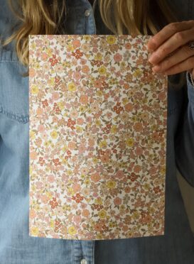 Sugar Plum Daisy in Retro Sand Pinks