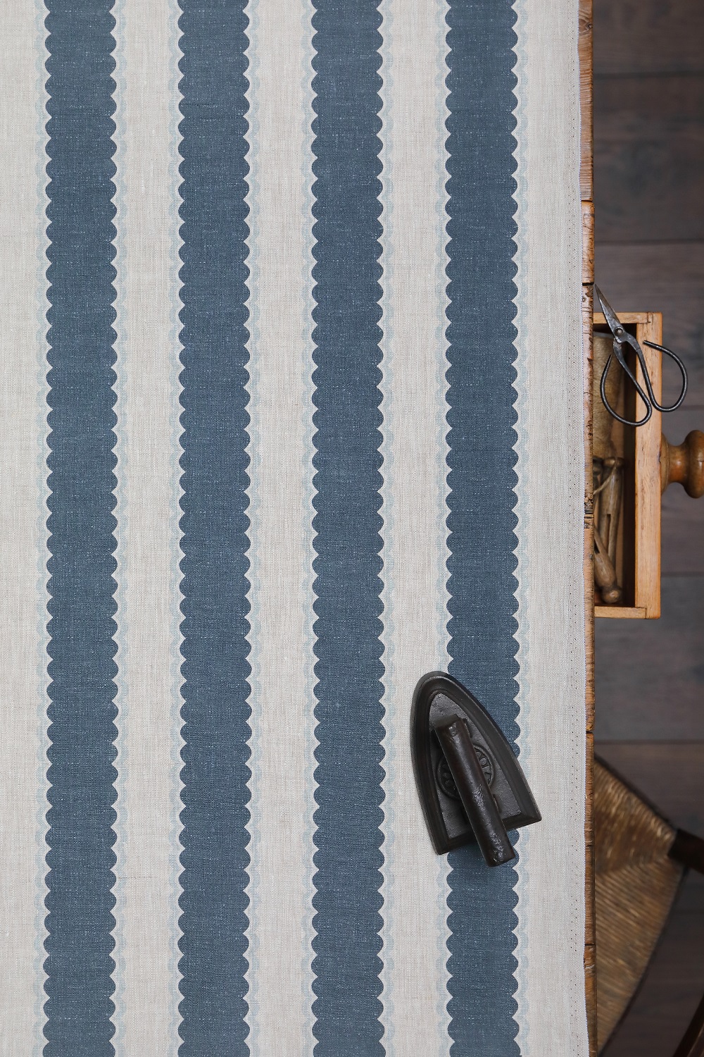 Folie Stripe Main Stripe Mussel with Parma Blue Scallop on Dune Linen