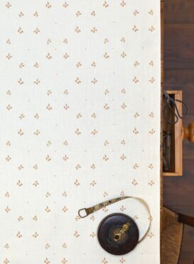 Porcelaine ~ Honeycomb on Ivory Linen