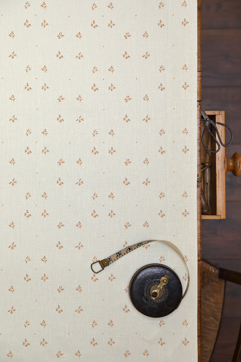 Porcelaine ~ Caramel on Caramel on Ivory Linen