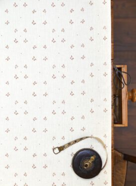 Porcelaine ~ Earthen on Ivory Linen