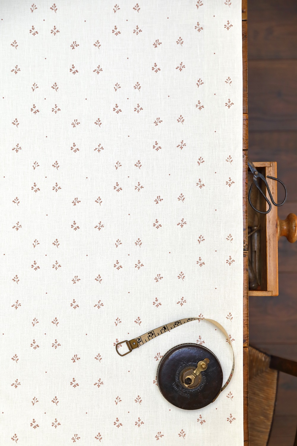 Porcelaine ~ Earthen on Ivory Linen