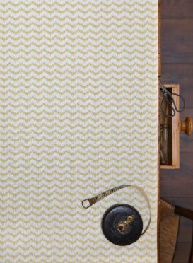 Squig in Honey on Ivory Linen